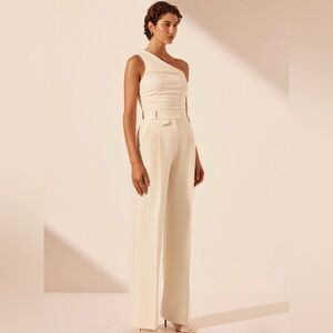 Shona Joy Irena High Waisted Tailored Pant in Light Khaki Size 6